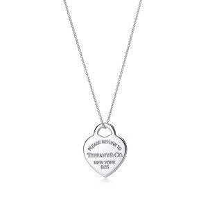 Return to Tiffany small heart pendant necklace in sterling silver